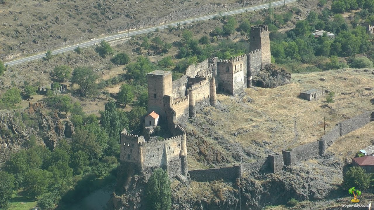 Хертвиси - одна из самых фотогеничных крепостей Грузии